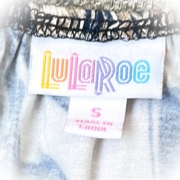 💕Super cute marbled Lularoe Blouse 3/4 sleeve💕 - Picture 13 of 16